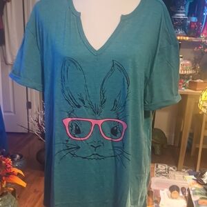 A New Teal T-Shirt with Bunny and Pink Glasses Size XXL